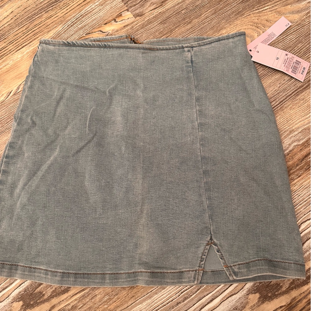 wild fable denim skirt (with tags)